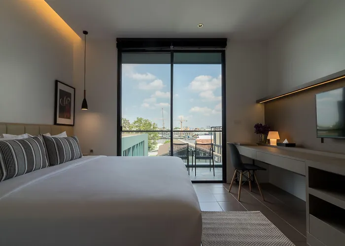 Theatre Hotel 4*