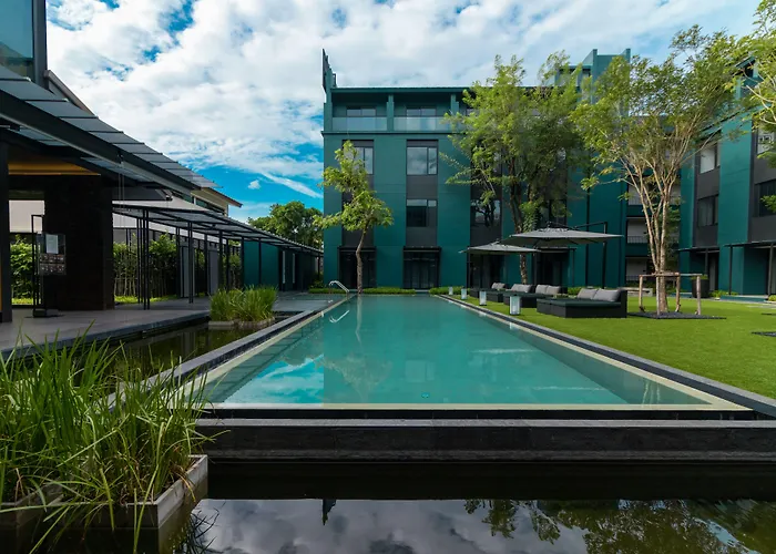 Theatre Hotel 4*
