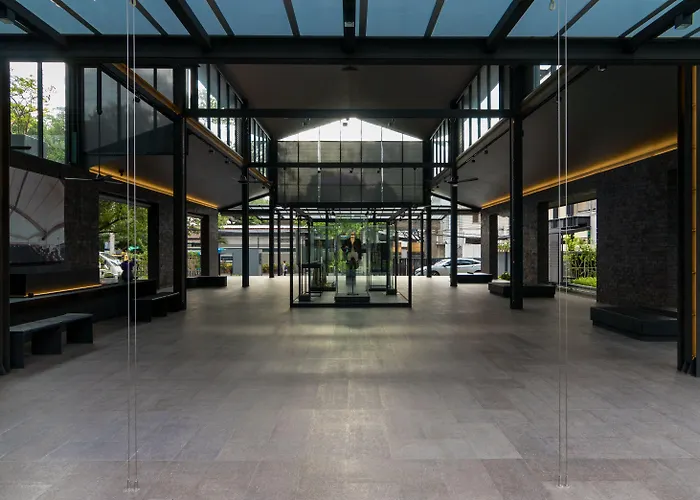 Hotel Theatre