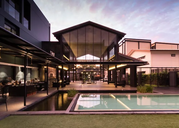 Theatre Hotel 4*