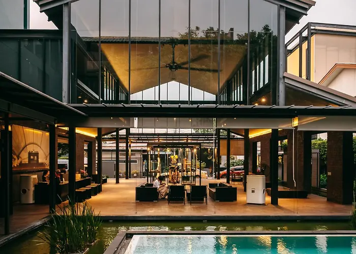 Theatre Hotel 4*